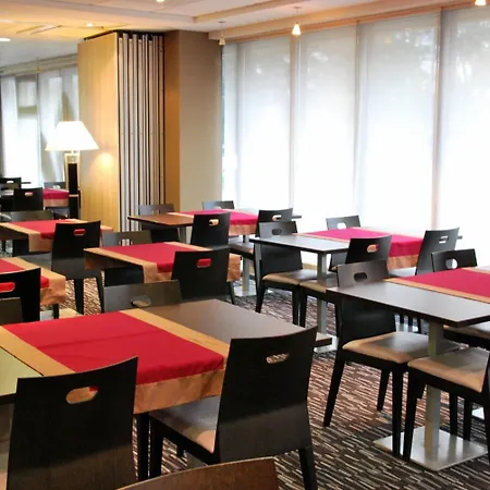 Park & 公寓式酒店 3*